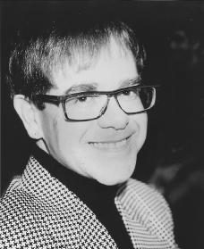 Elton John（エルトン・ジョン）。 Archive Photos, Inc.の許可を得て掲載しています